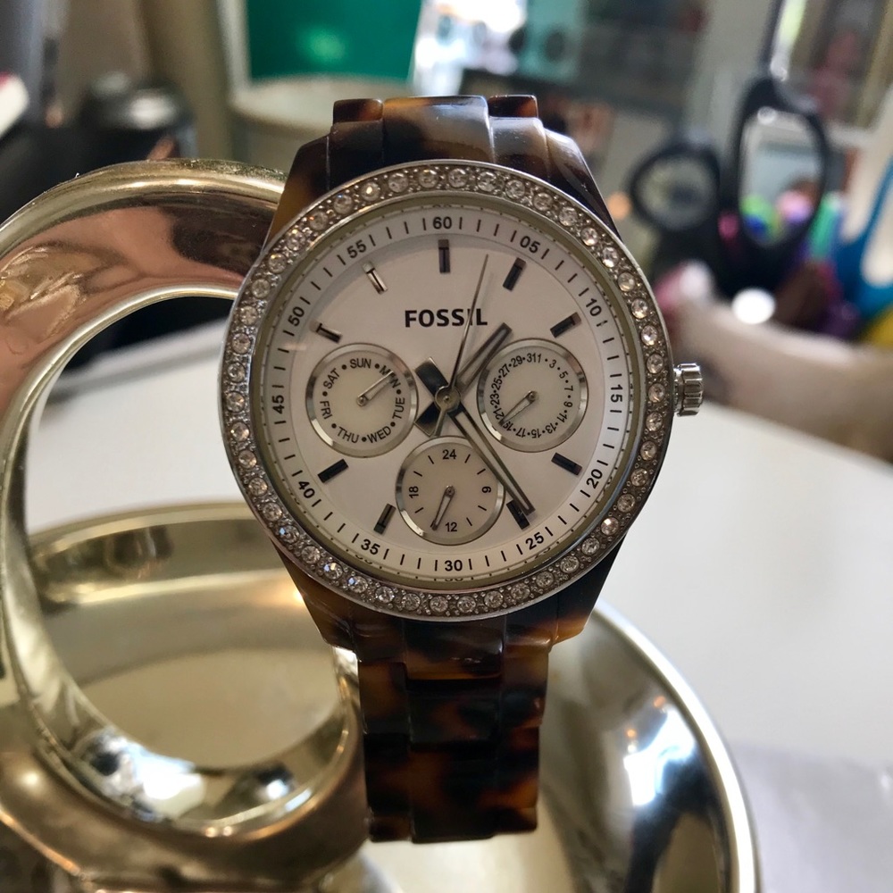 Women’s Diamond Fossil Watch